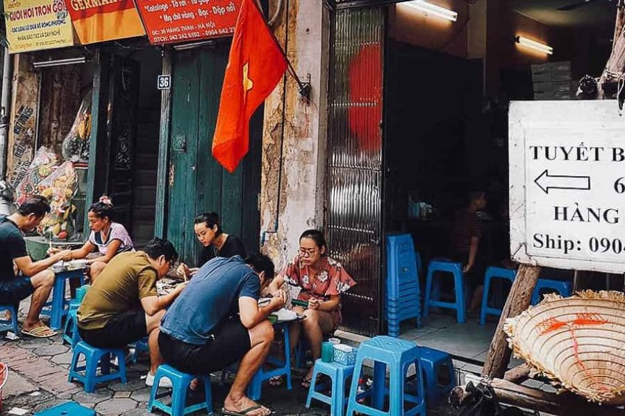 HANOI: STREET FOOD TOUR BY MOTORBIKE 3.5 HOURS